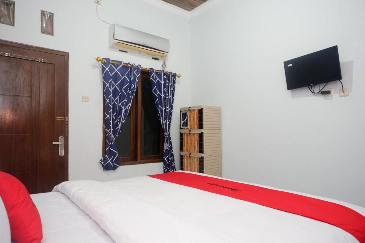 Hotel Reddoorz At Pakuncen Malioboro Yogyakarta Extérieur photo